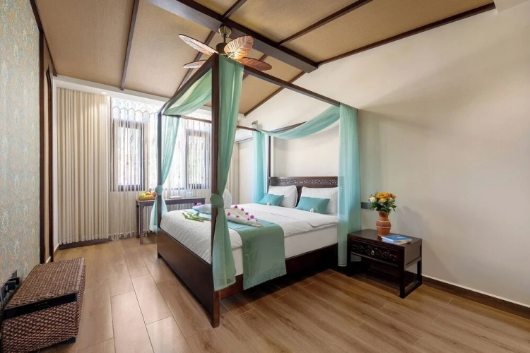 Comfort Double room with balcony and with land view