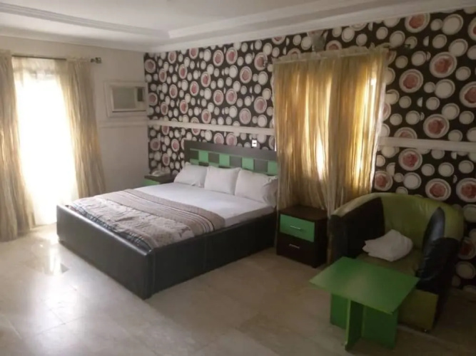 Brentwood Hotel