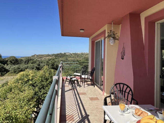 3 Bedrooms Villa