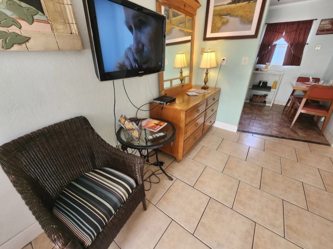 Silver Sands Motel