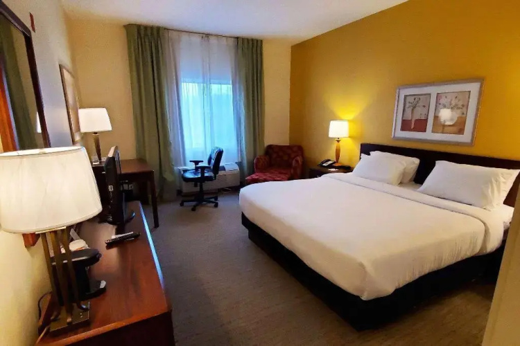 Wingate by Wyndham Uniontown