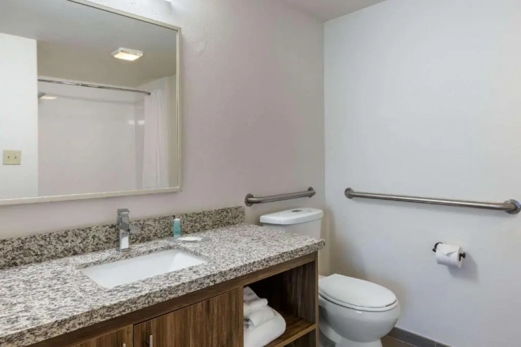2 Bedrooms Deluxe Double Suite