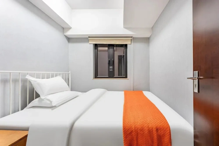 Economy Twin room with city view