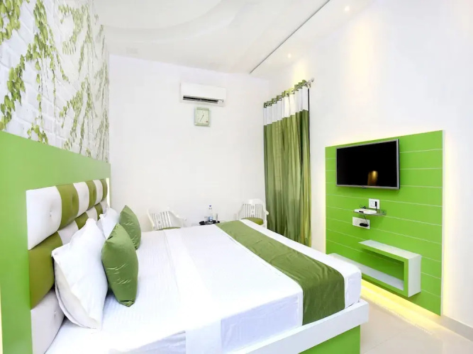 OYO 16341 Hotel C7