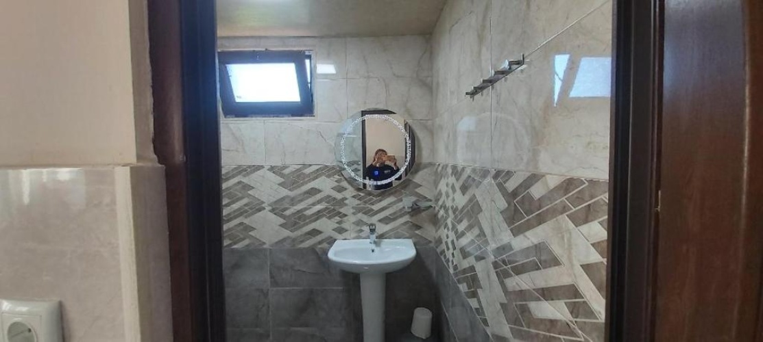 2 Bedrooms Cottage