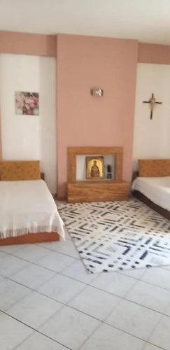 3 bedrooms house