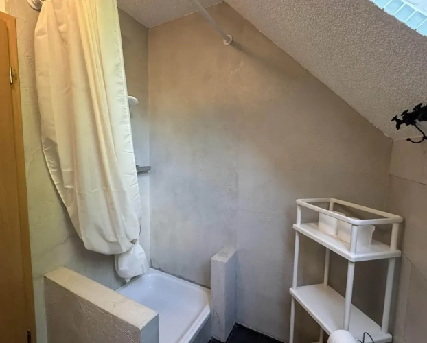 2 Bedrooms Classic Apartment with balcony