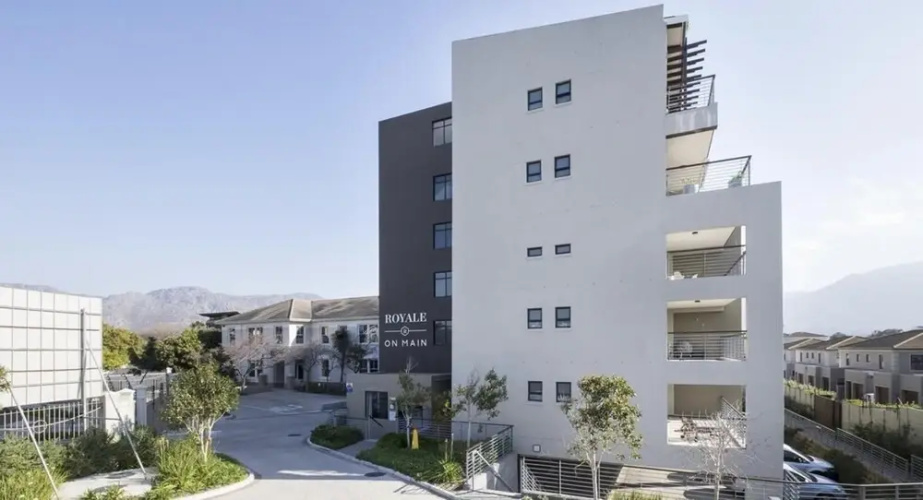 Immaculate 2-bed Apartment in Cape Town