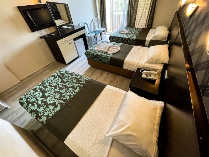 Castle Park Hotel