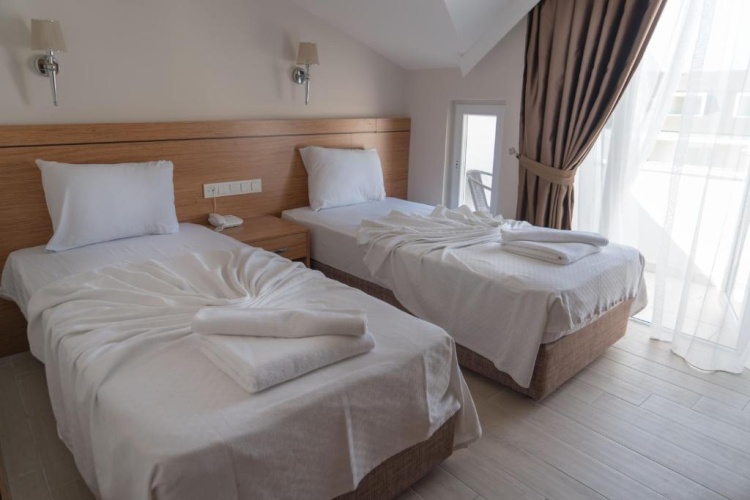 2 Bedrooms Standard Double Family room with balcony