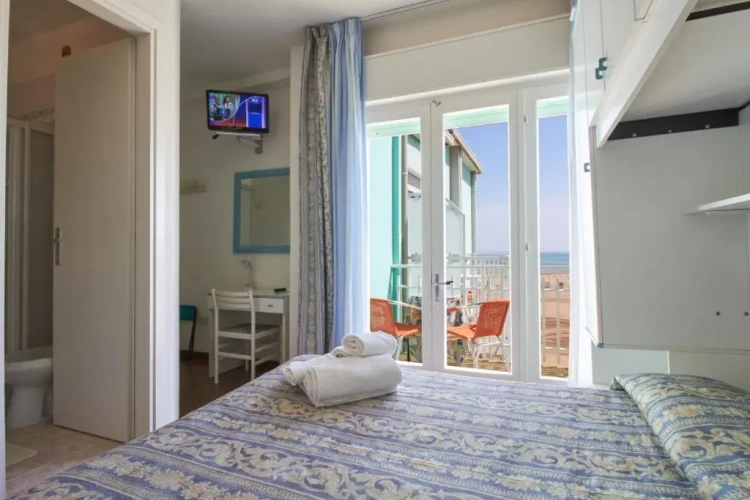 Standard Family room with balcony and with partial sea view