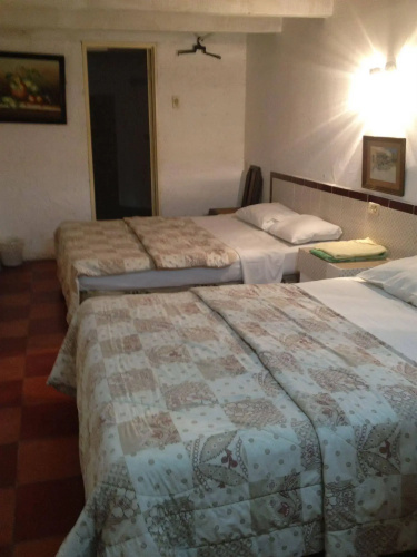 Art Apart Hostel