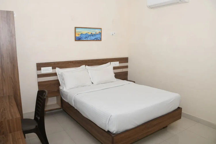 Hotel Vasantham Inn