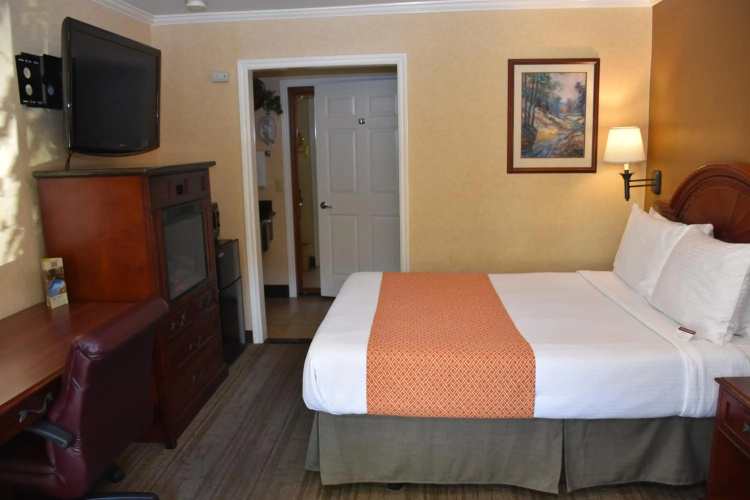 Dynasty Suites Redlands