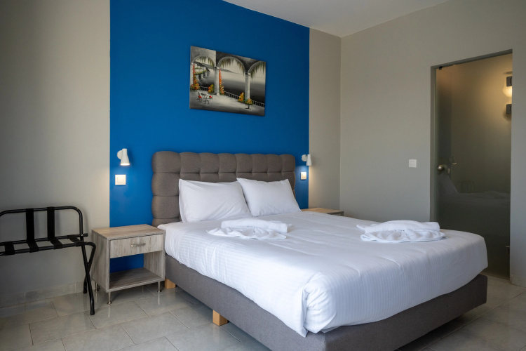 Ayit Hotel