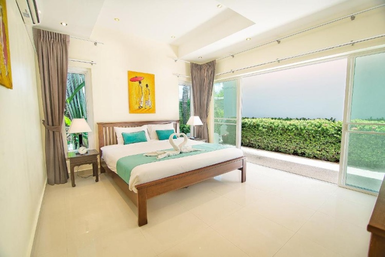 4 Bedrooms Villa 1 Villa