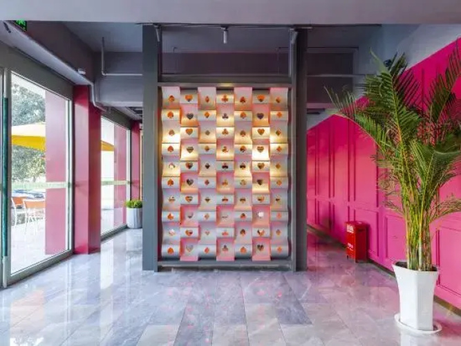 Magpie Hotel