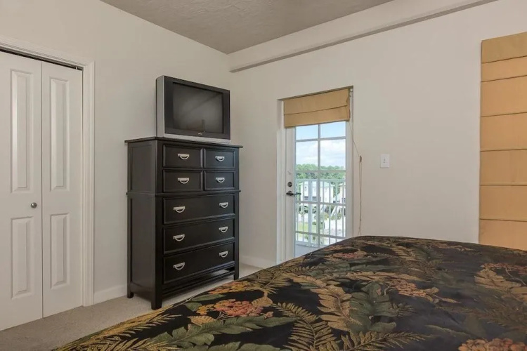 Bay John Unit 407