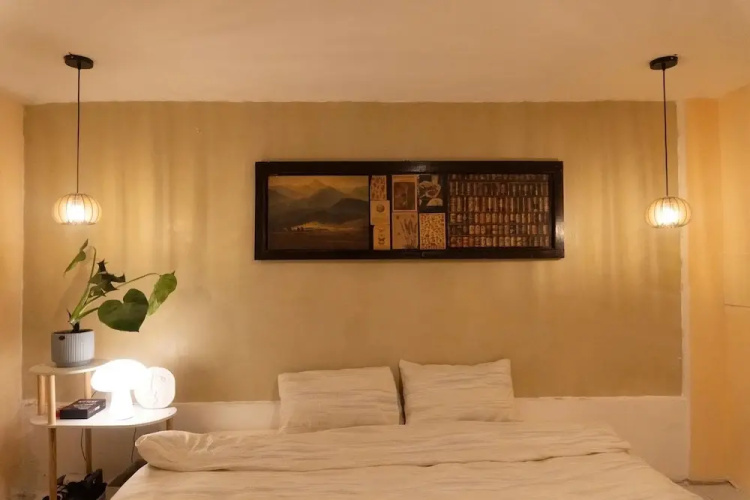 THE Room