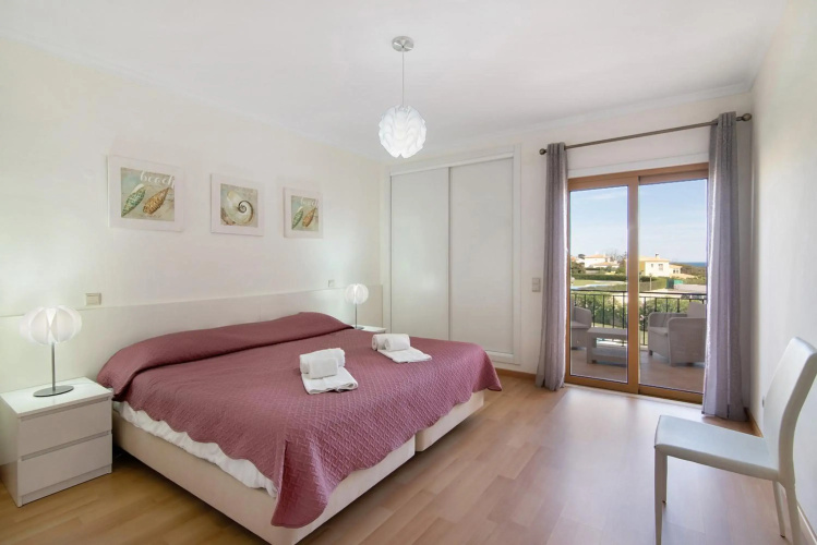 Albufeira Townhouse beach by AlbufeiraRentals