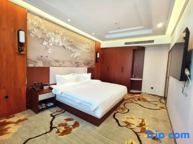 Executive Attic Suite