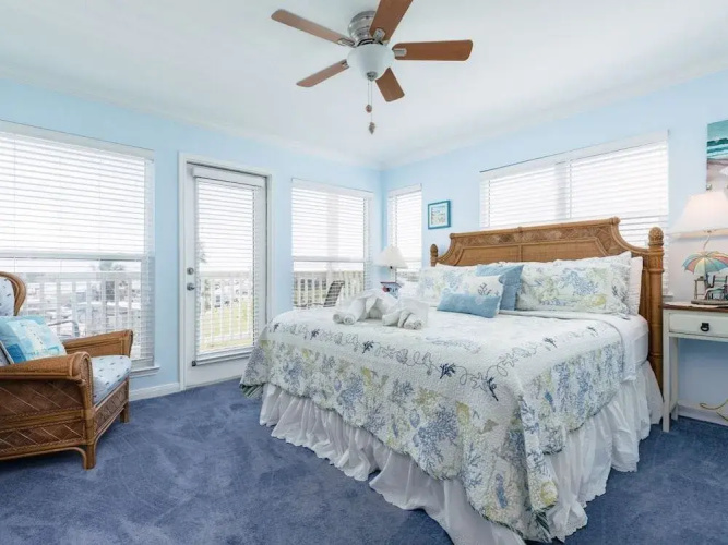 10811 Termini San Luis Pass Condo - 2 Br condo by RedAwning