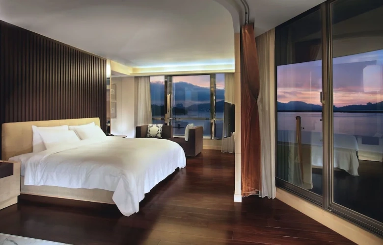 Lake Double room