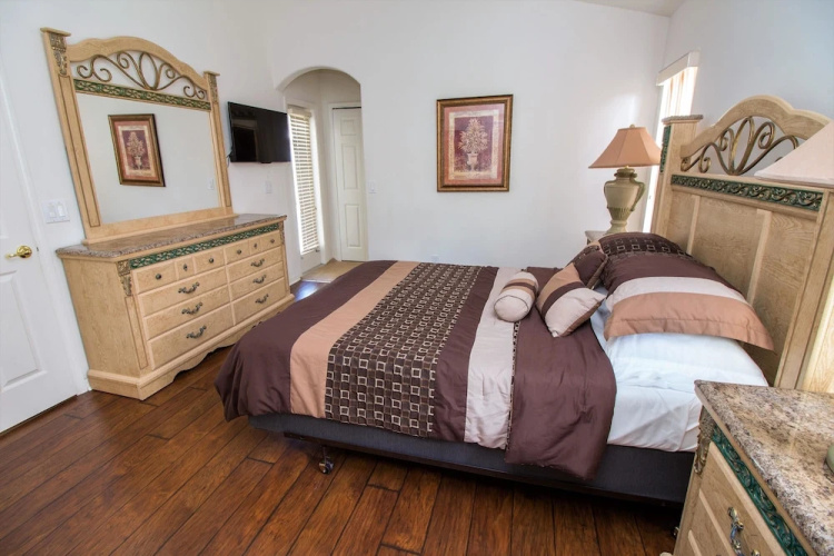 Magical Escape Apartment 5 Bedroom