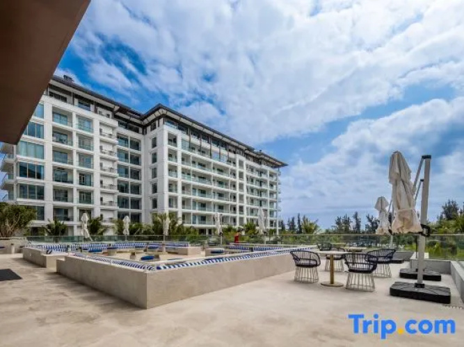 Yuelaichangsheng Beach Hotel