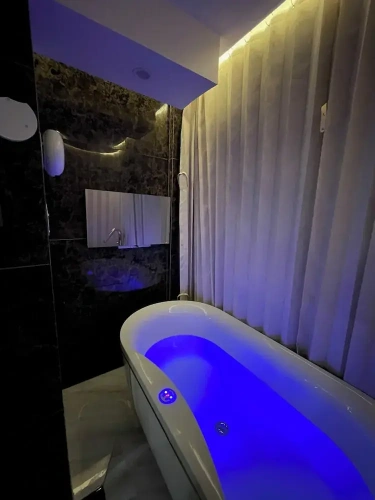 Deluxe Double Suite with balcony and with mountain view