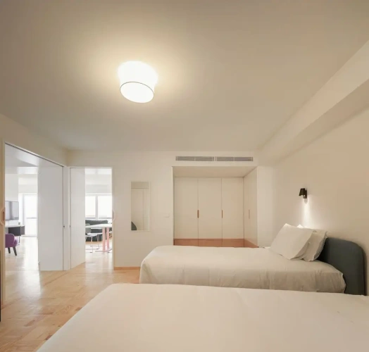 2 Bedrooms Apartment