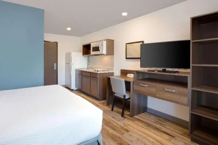 WoodSpring Suites West Melbourne I-95