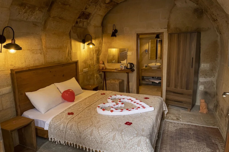 Feris Cave Hotel