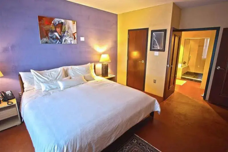 Inn At The Black Olive