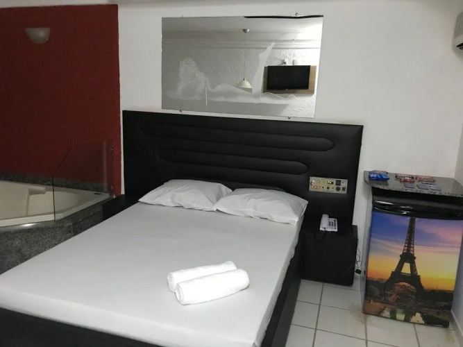 Citys Motel - Adults Only