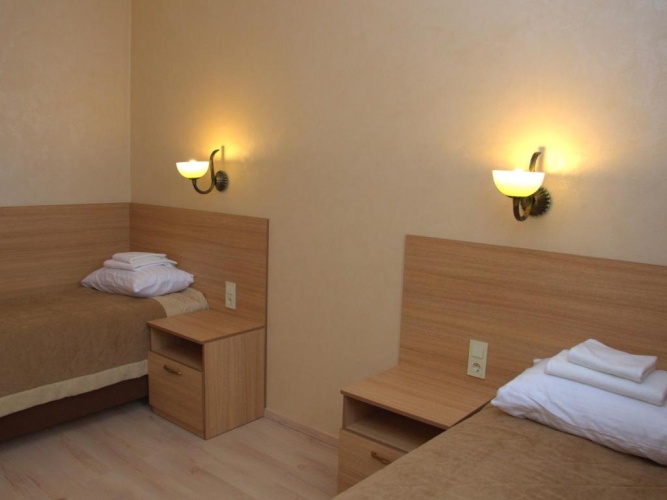Standard Triple room