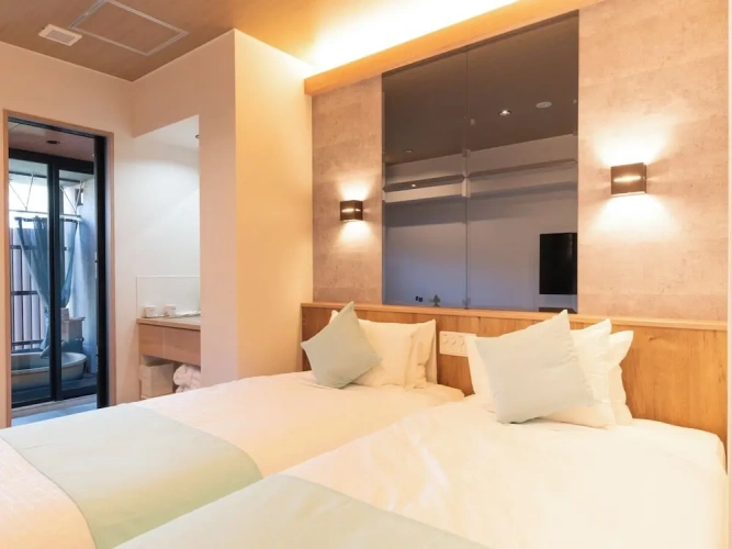 Standard room with balcony