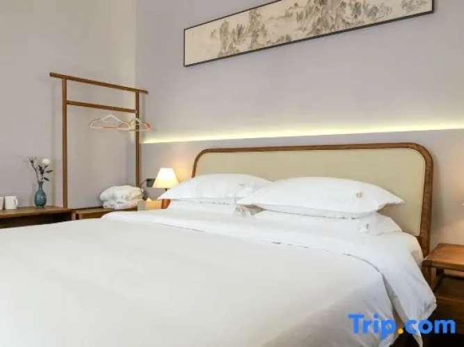 4 Bedrooms Villa