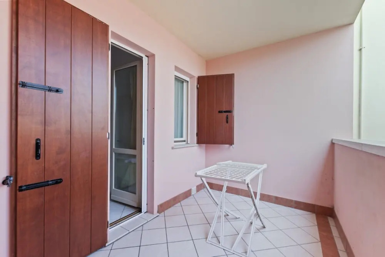 Apartment With Pool in Lido Delle Nazioni