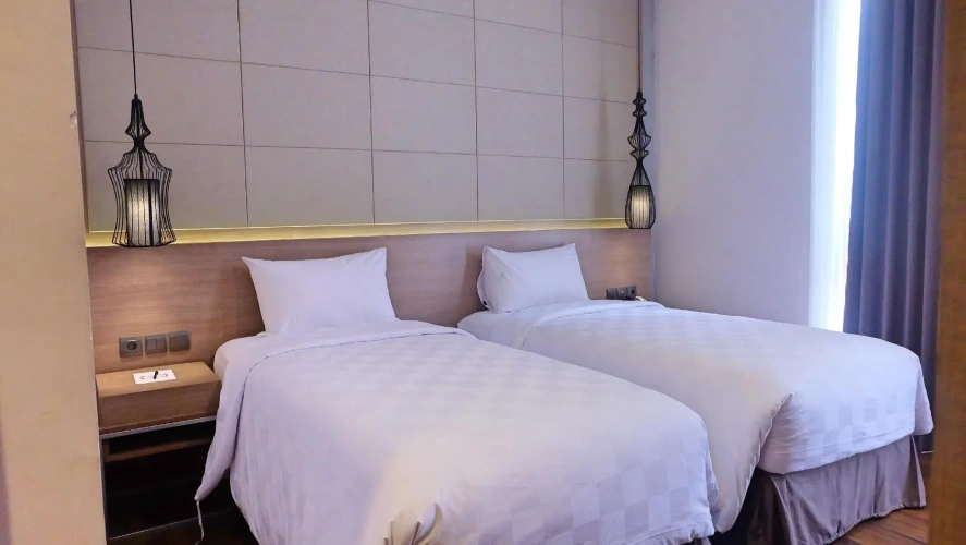 Standard Twin room with balcony