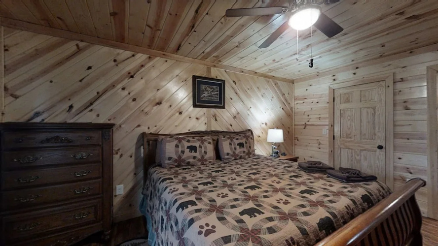 Moonlight Woods - 2 Br Cabin