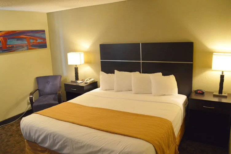 Ramada by Wyndham Albuquerque East