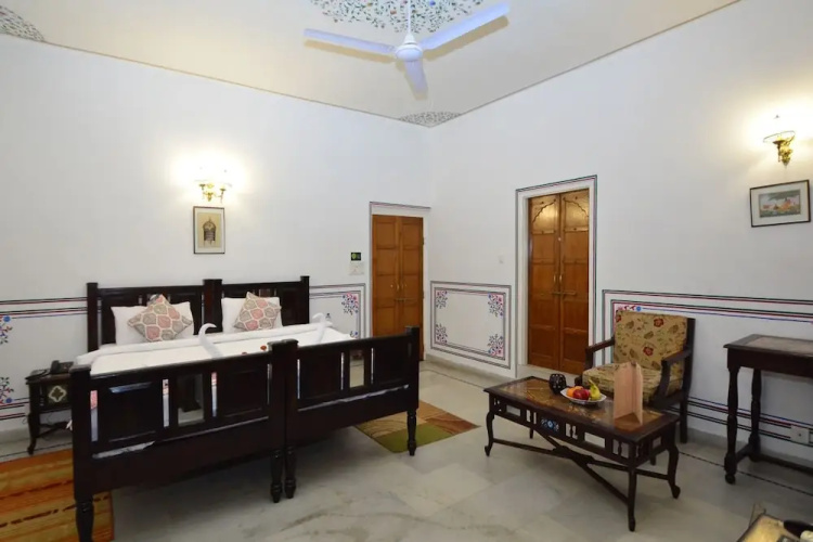 Mahal Khandela
