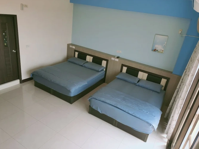 Standard Quadruple room with ocean view