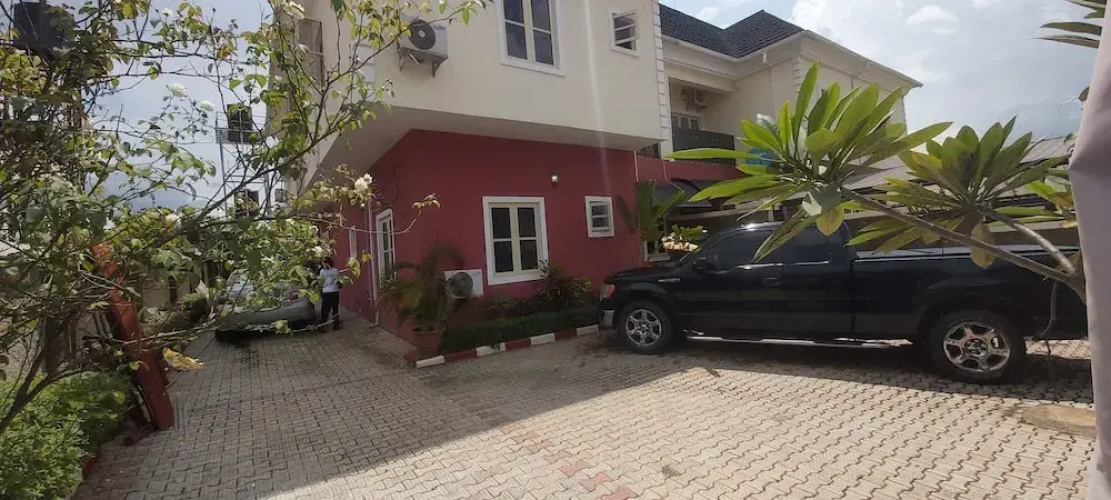 Paulight Residence