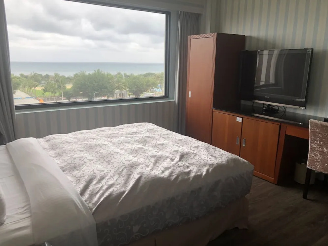 Fair Tale Motel - Sea