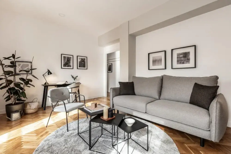 Sofia - 4 Bedrooms and Balcony in O Donell