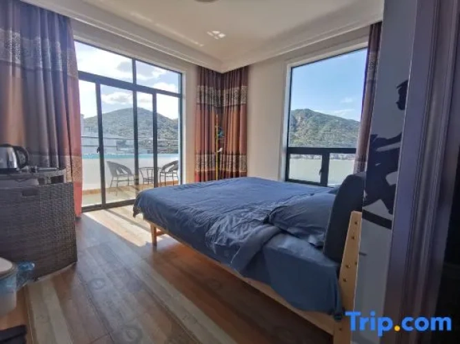 Standard room with balcony and with sea view