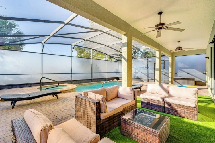 4 Bedrooms Cottage