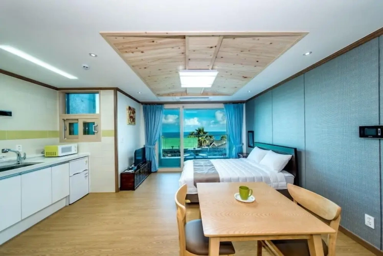Standard room with balcony